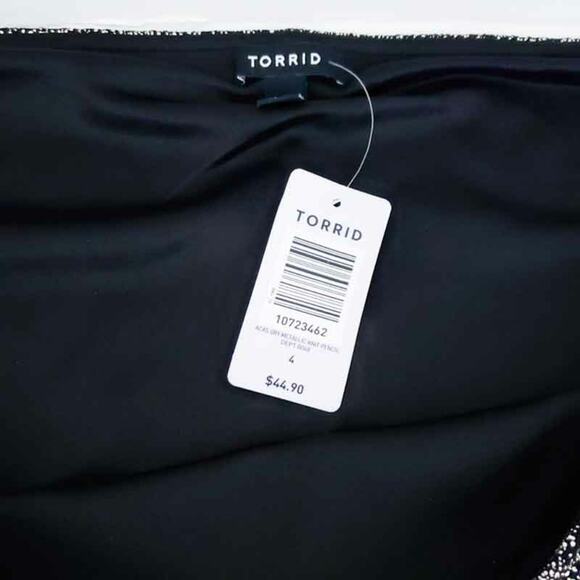 NEW Torrid Gold Black Metallic Knit Pencil Skirt Holiday New Years Party Cocktai - Picture 4 of 5